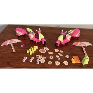 2 Mattel Polly Pockets 2002 Snack Time Scooter Mopeds Snack Carts Pink and Green